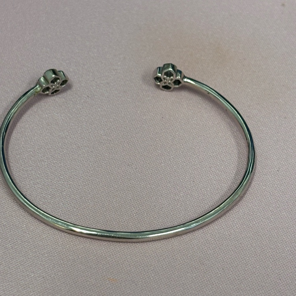 Rue Cuff Bracelet in Silver by Kendra Scott - Picture 4 of 5